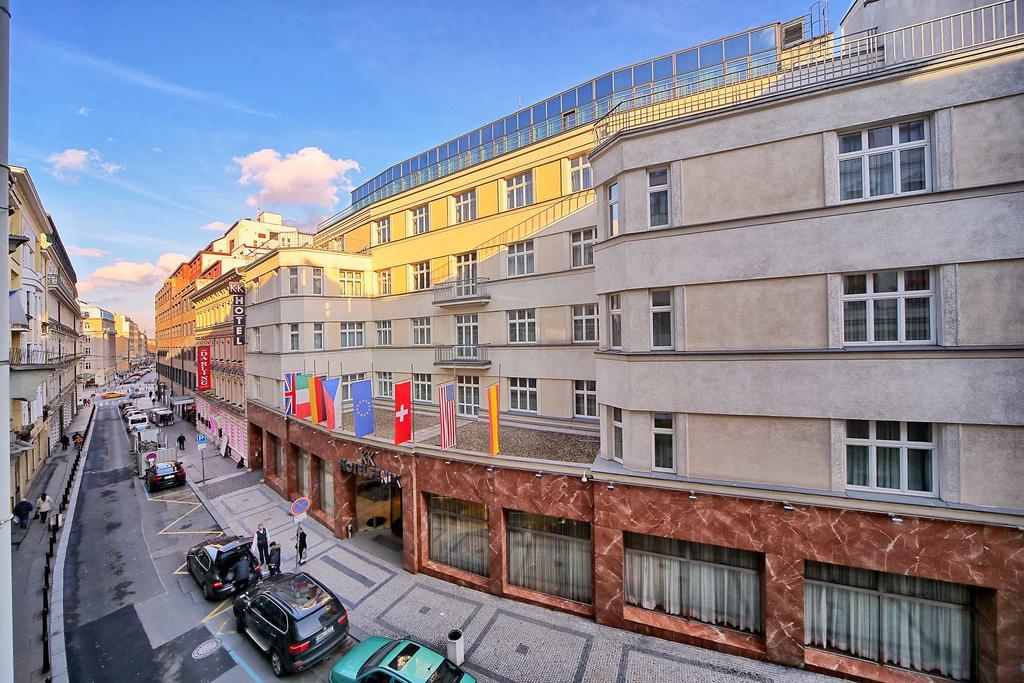 Apartments Ve Smeckach 27 Прага Екстериор снимка