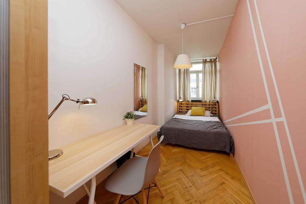 Apartments Ve Smeckach 27 Прага Екстериор снимка