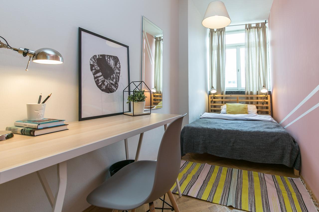 Apartments Ve Smeckach 27 Прага Екстериор снимка
